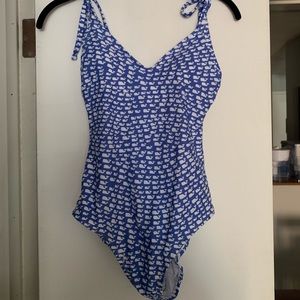 NWOT Vineyard Vines x Target One Piece Suit!